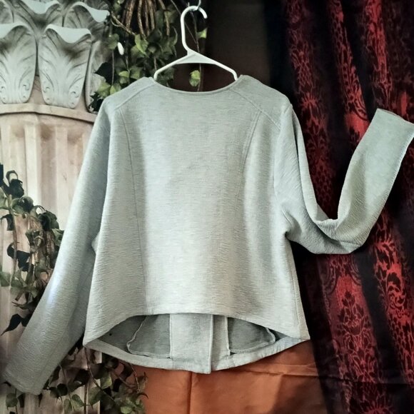 EUC: Torrid Sze 3 Studio Double Knit Moto. Ligtht Grey Jacket - Picture 5 of 6